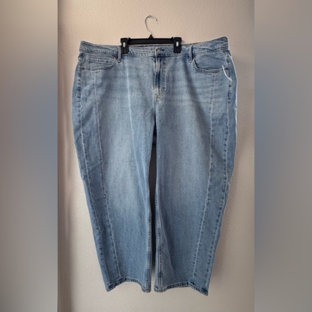 NWT Old Navy Light High Rise Barrel Jeans Size 22